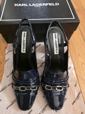 Karl Lagerfeld Navy Patent Slingback Loafers with Chain Accent ,newer worn
